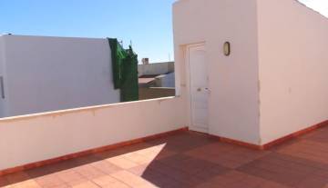 vecindario_building_3plantas_sale_property_04.JPG